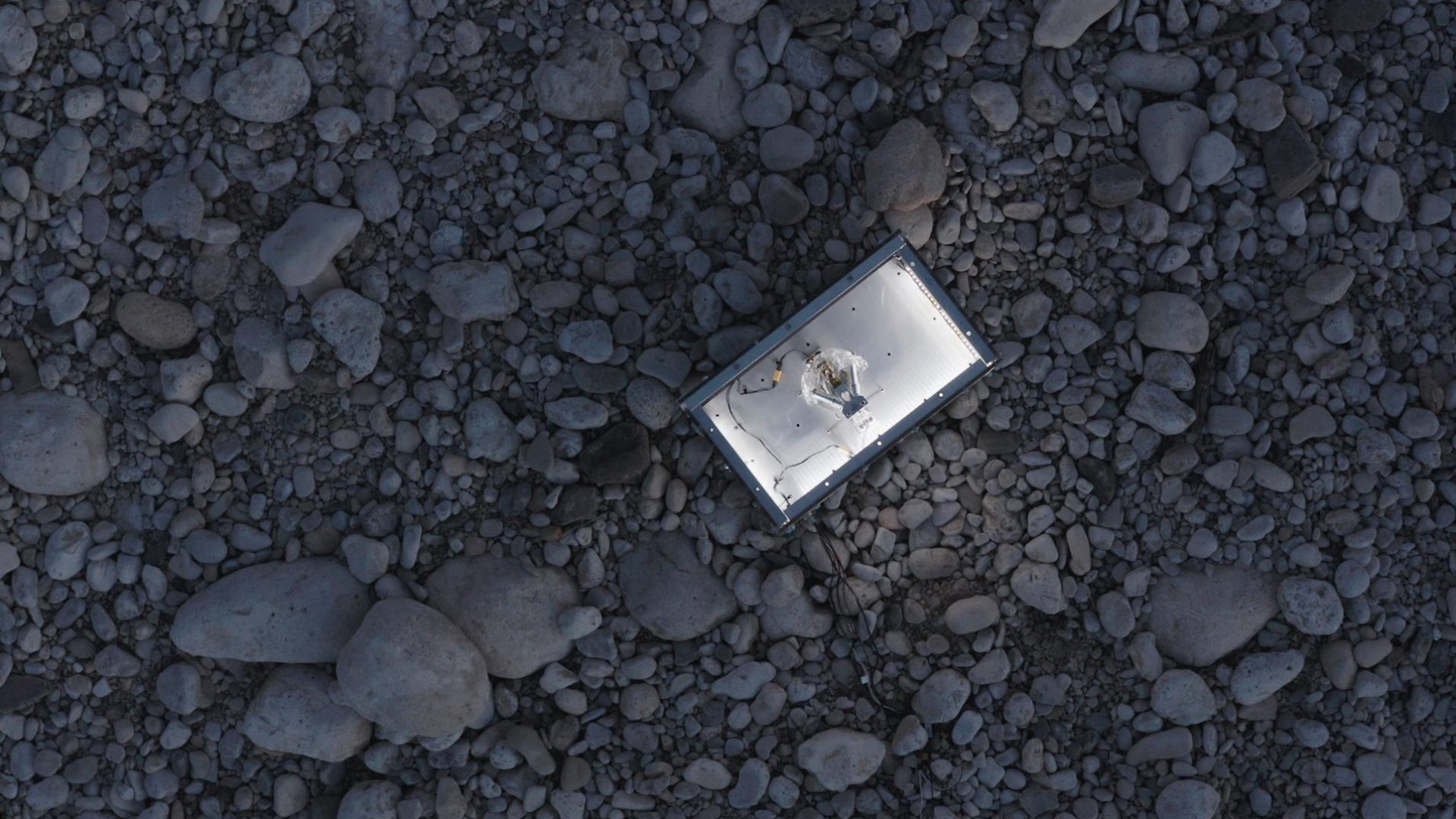 Living-Distance-2019-2020---Film-Still.-Credit---Paul-Mcgeiver--second-child