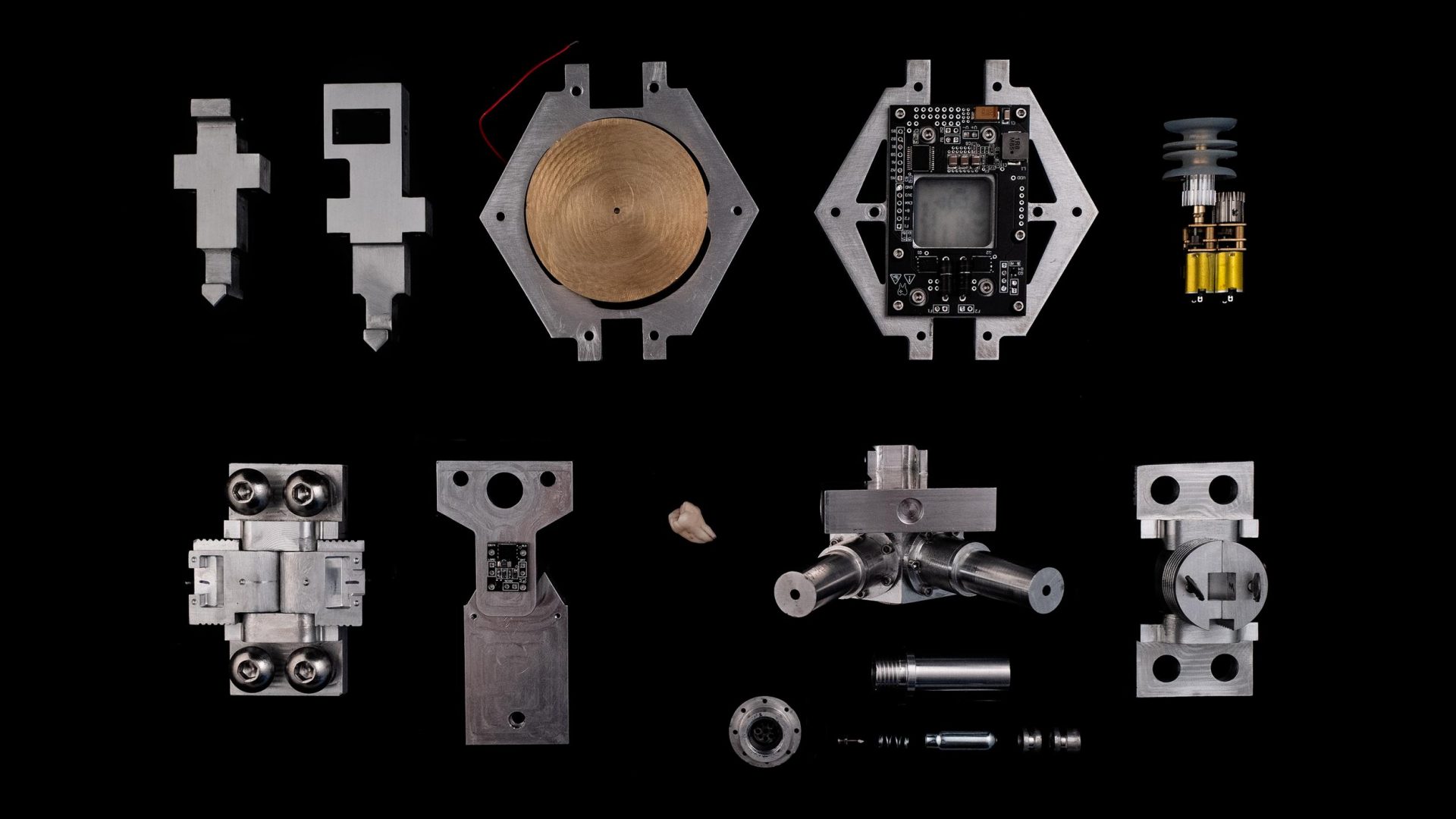 LivingDistance_Exploded_Credit-Tim-Saputo--Xin-Liu
