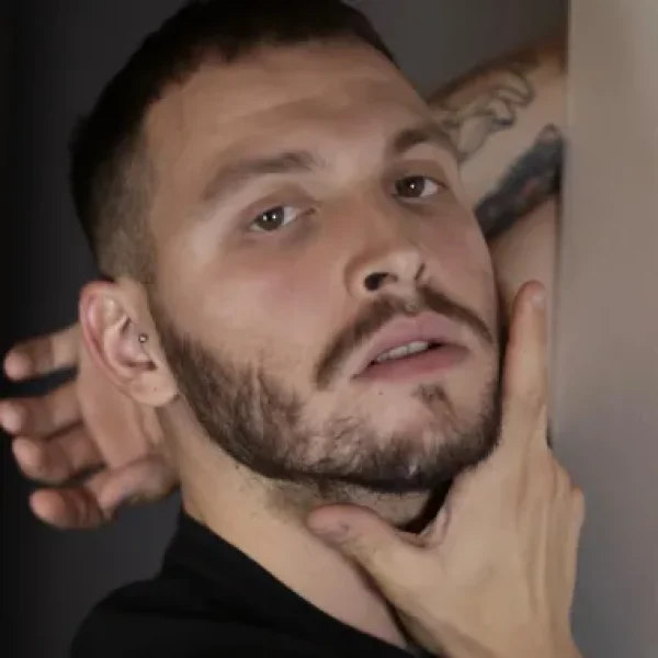 sq_Headshot Luca Renzi 2 copy.jpg